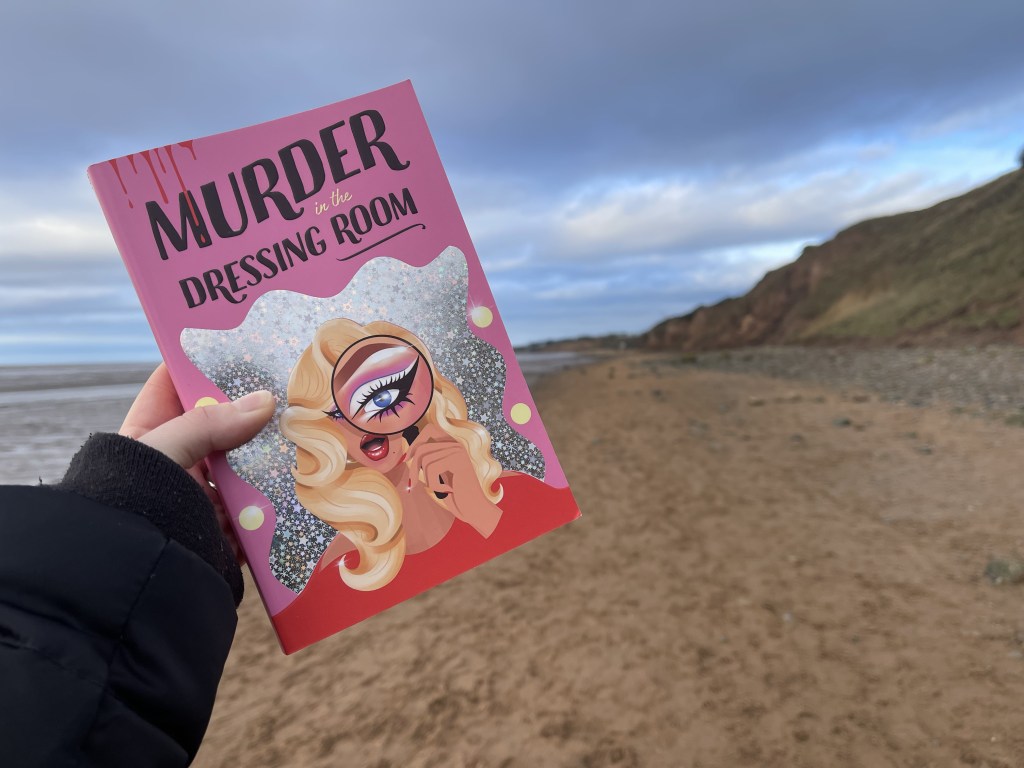 Murder in the Dressing Room – Holly&nbsp;Stars